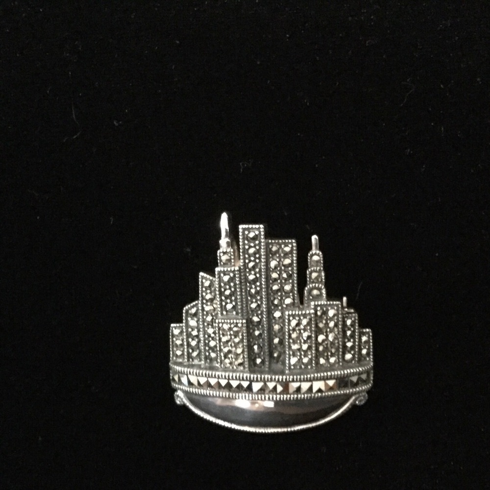 New York City Pin and Pendant